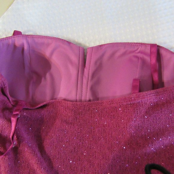 Tank Top Le Chateau size medium-- FIRM PRICE - Picture 4 of 11